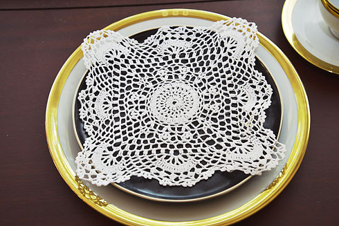square crochet doily. 8"square. white color. 6 pieces pack